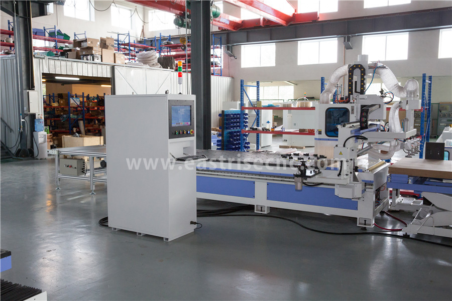 1325 Load And Unload ATC Cnc Router with Boring Head
