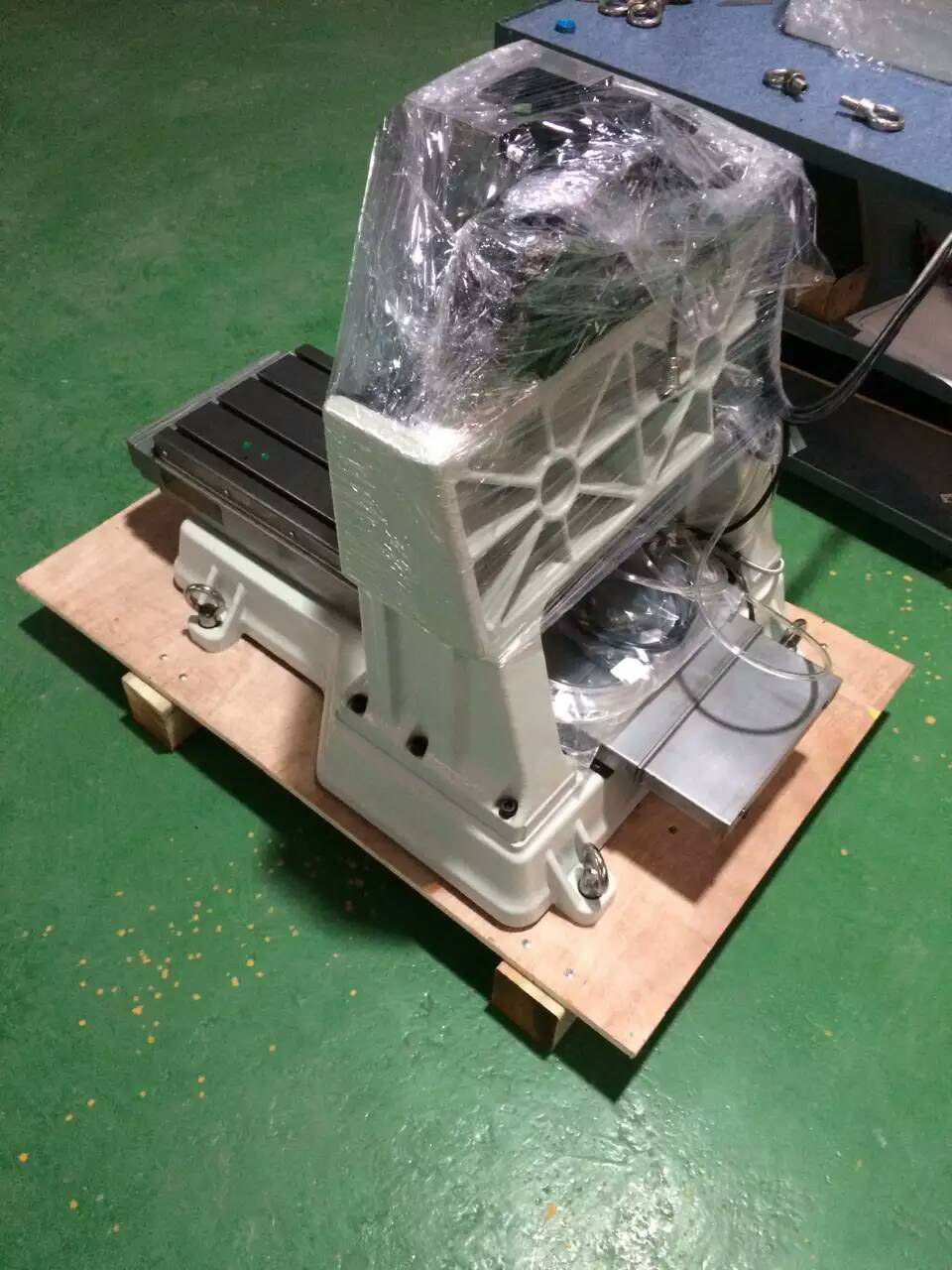 China Mikoni 430P 540P Metal Mould Milling Machine Фрезерный станок 